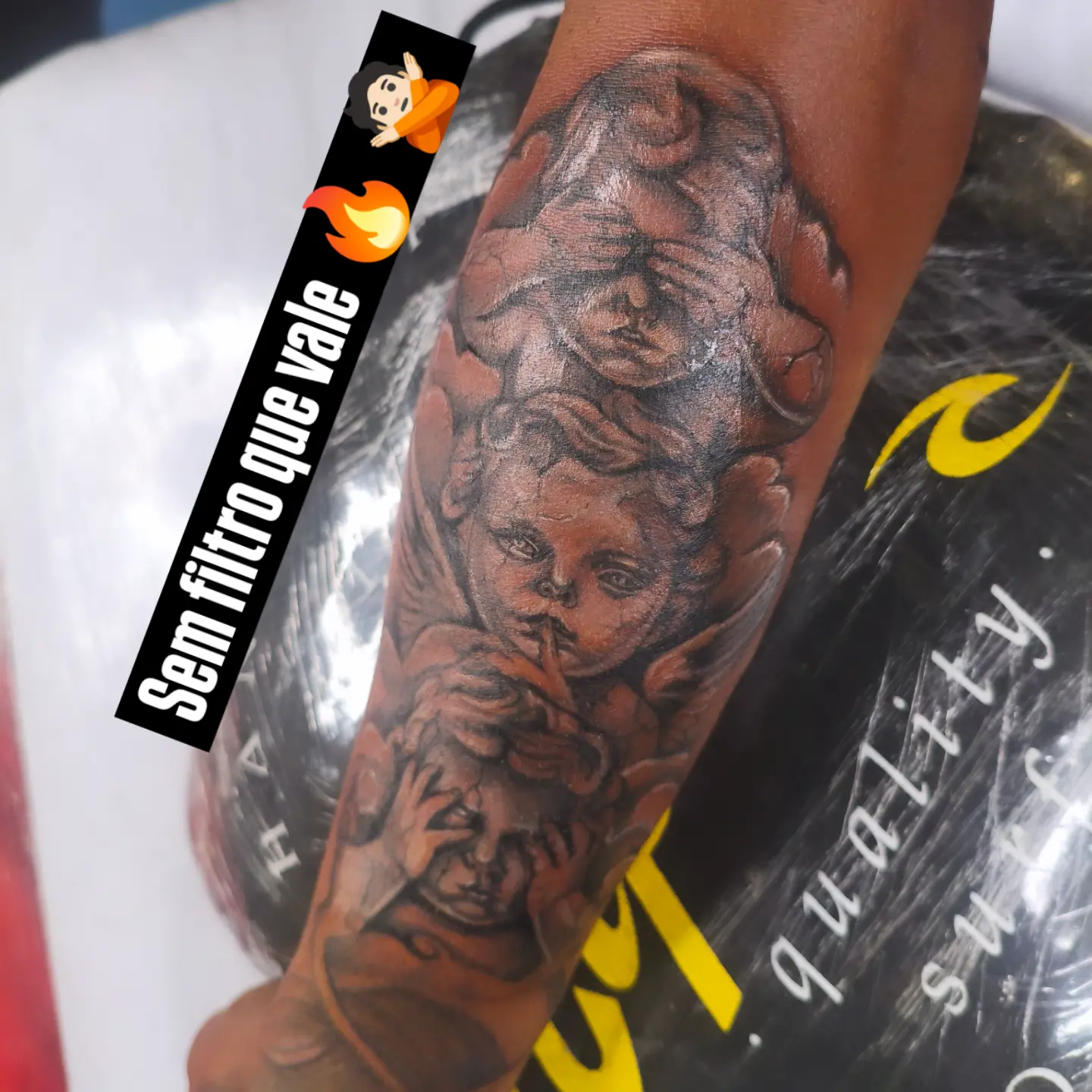 Tatuagem do portfólio do estúdio