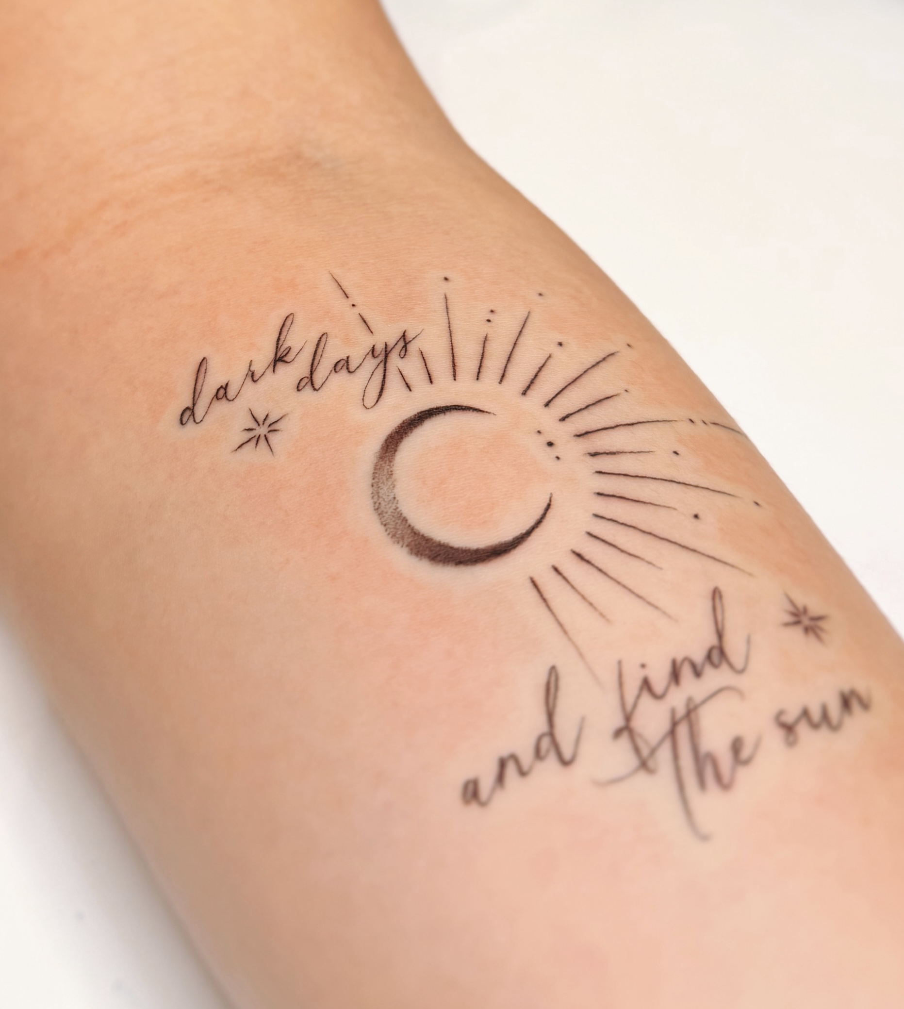 Tatuagem fineline feita por Matos Tattoo