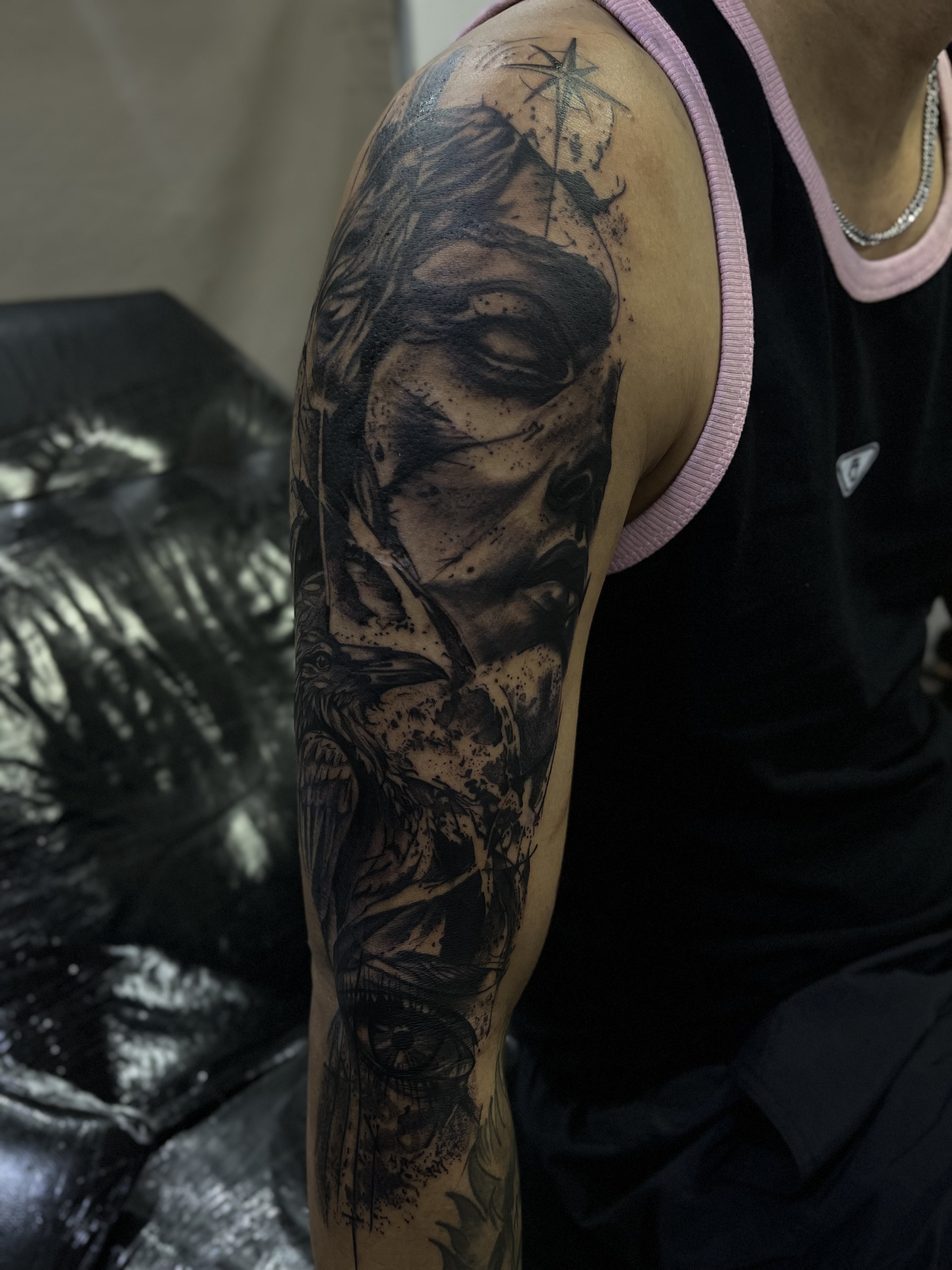 Tatuagem blackwork feita por LUIZ NOAH (5)
